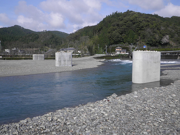 ① H26波土　浅川港海岸（浅川地区） 海陽・浅川　胸壁工事（４）